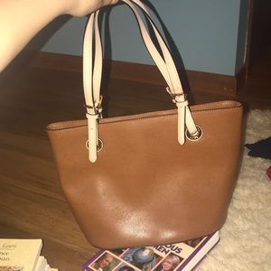 Michael Kors Jet Set Tote